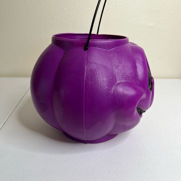 Vintage General Foam Plastics Blow Mold Purple Pumpkin Jack O Lantern Bucket - Picture 3 of 11